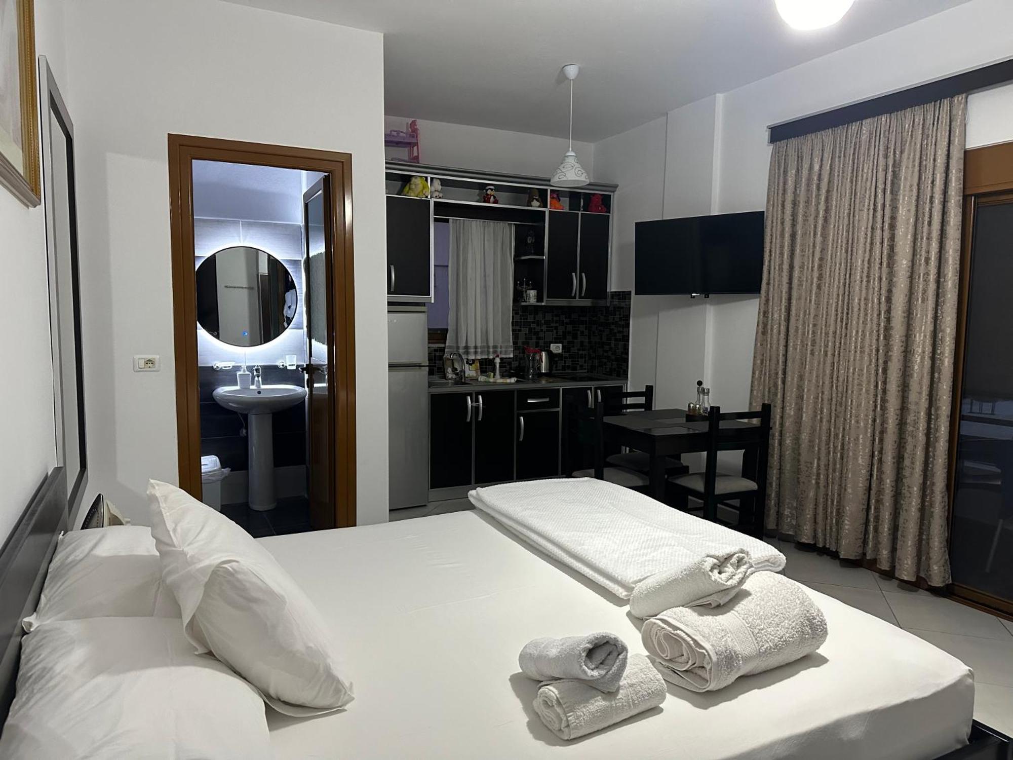 Guesthouse Jasmine Ksamil Eksteriør billede